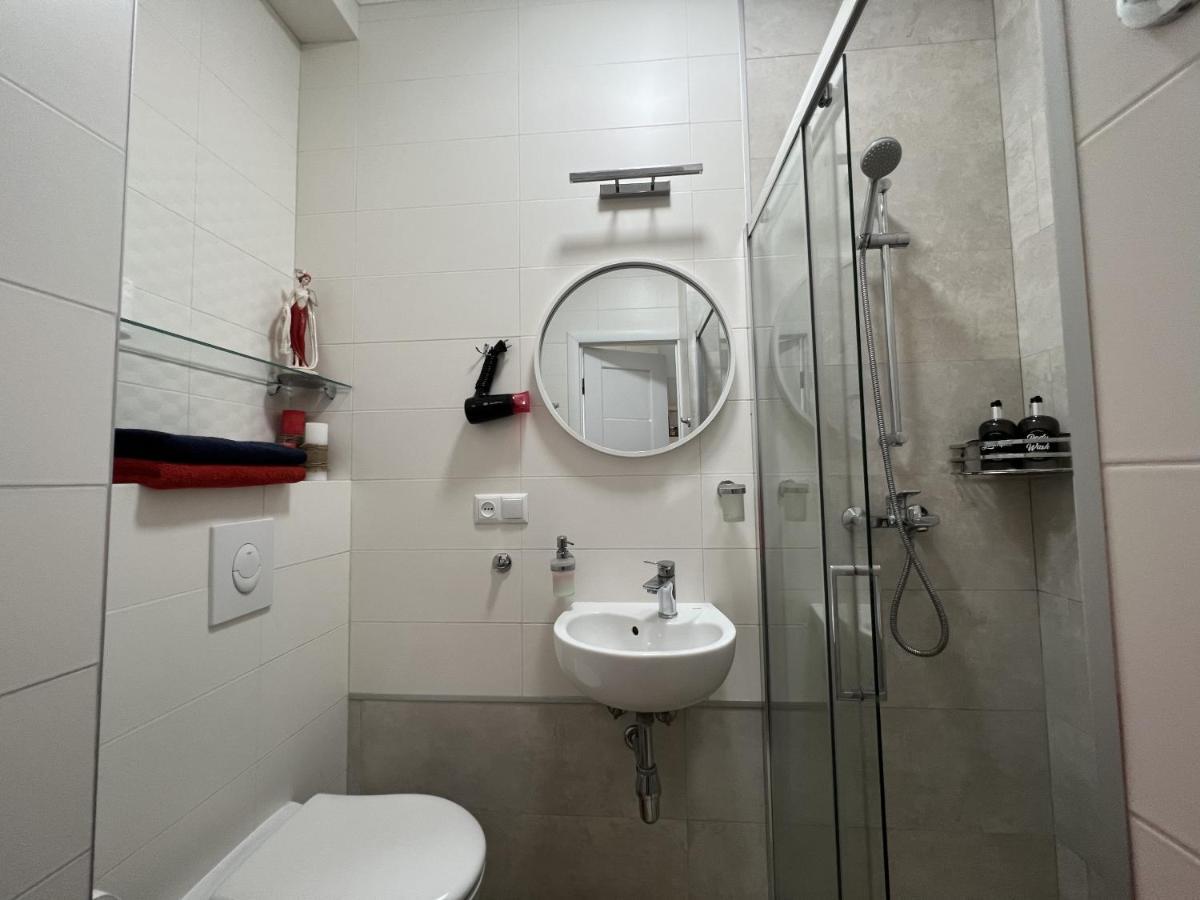 Siesta Apartment On Stefanyka リヴィウ エクステリア 写真